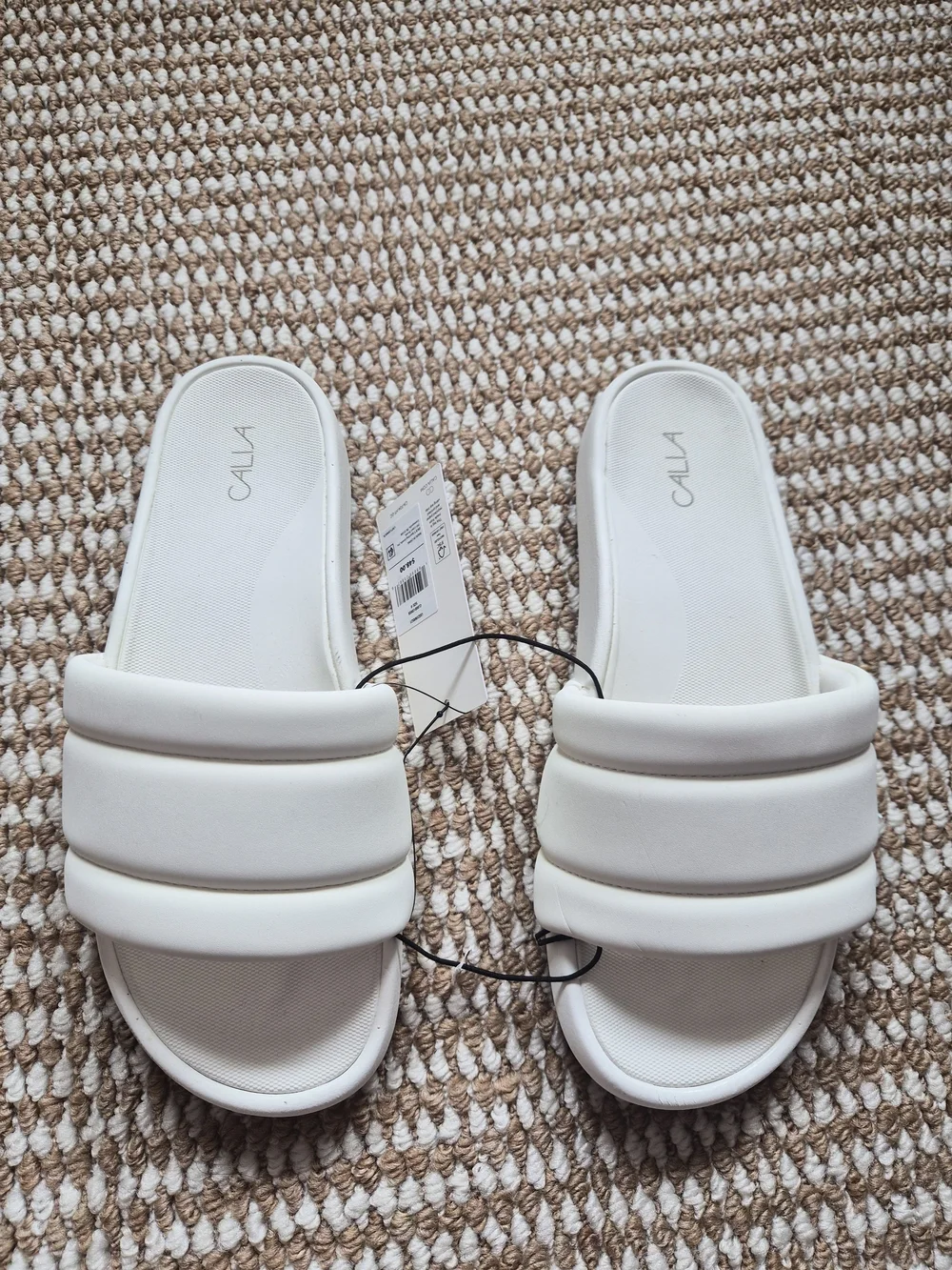 CALIA by Carrie Underwood White Padded Triple-Band Slide Sandals